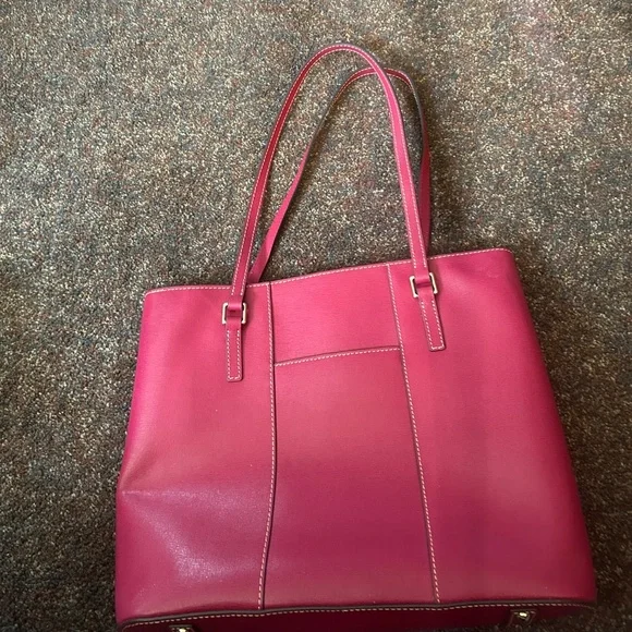 DOONEY & BOURKE red women’s purse handbag tote NWOT - Picture 2 of 2